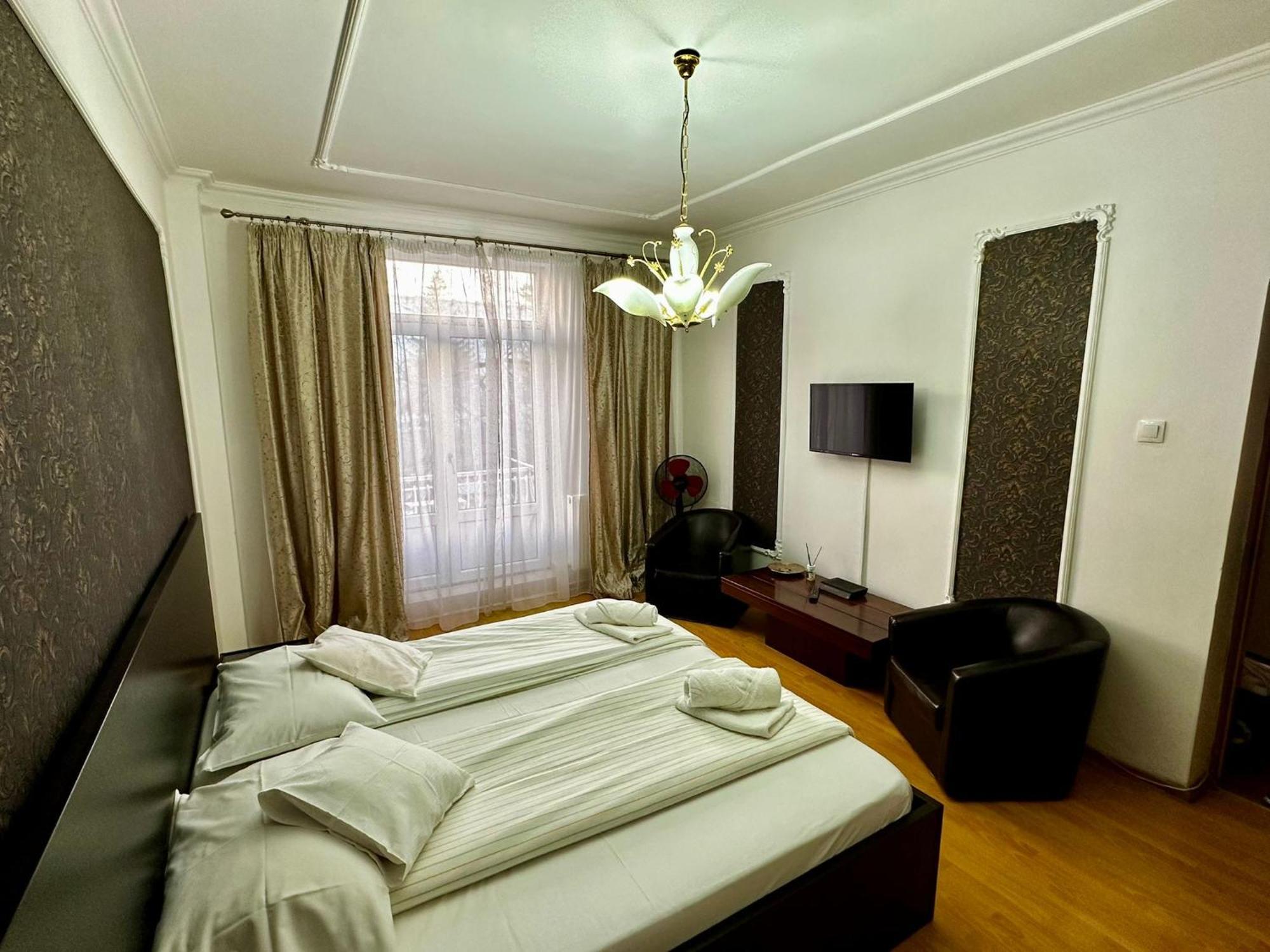Ferienwohnung Garsoniera Ultracentral Bacău Exterior foto
